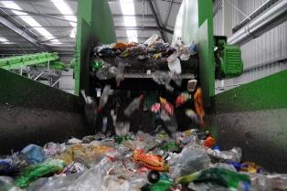 Closed Loop will process around 20,000 tonnes of bottles a year from Veolia